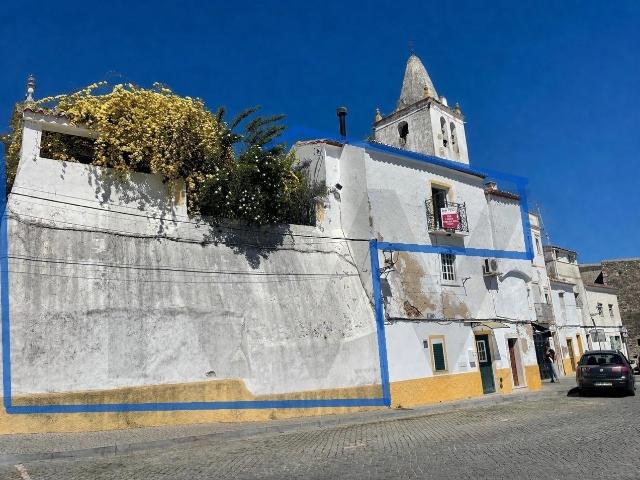 Moradia Exclusiva no Coração de Elvas tradição e elegância c. 111m² Caia E São Pedro