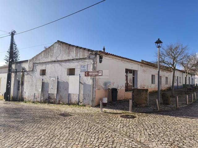 Moradia e Comercio 204m² Barão de são miguel