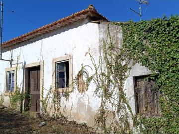 Moradia e Terreno, Vale Serrão Alvorninha