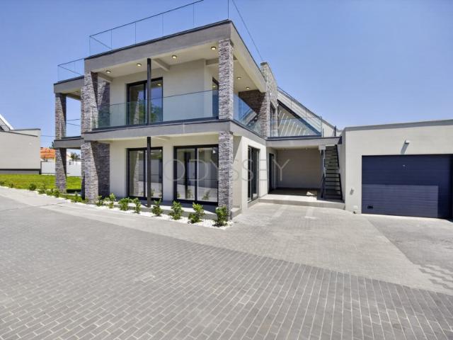 Moradia Ecológica de 4 Quartos com Terraço na Cobertura e Jardim | Casa Pronta a Habitar | Costa de Prata, Portugal