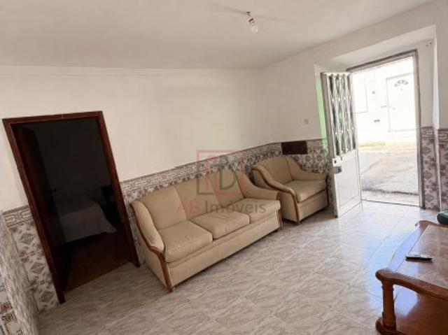 Moradia em Montes Velhos