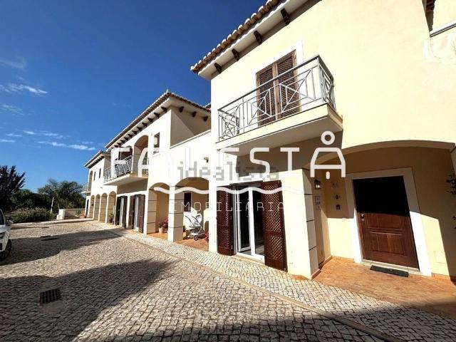 moradia em Albufeira, Albufeira e Olhos de Água