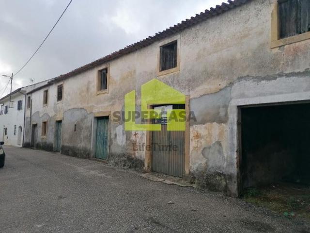 Moradia em Almalaguês