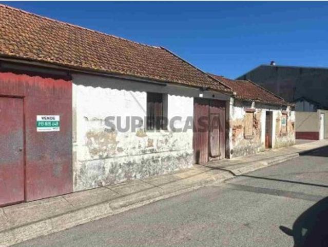 Moradia em Banda Benfica do Ribatejo