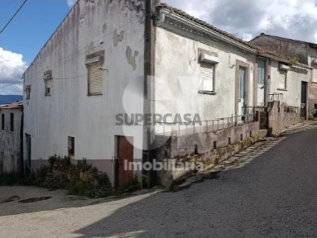 Moradia em Banda Senhor da Serra