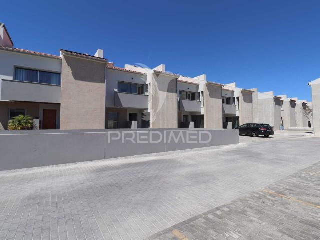 Moradia em Gaveto T4 Esposende