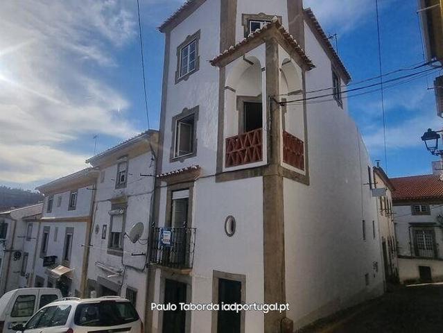Moradia em banda T5 em Santa Maria da Devesa de 200 m² 200m² Castelo de Vide