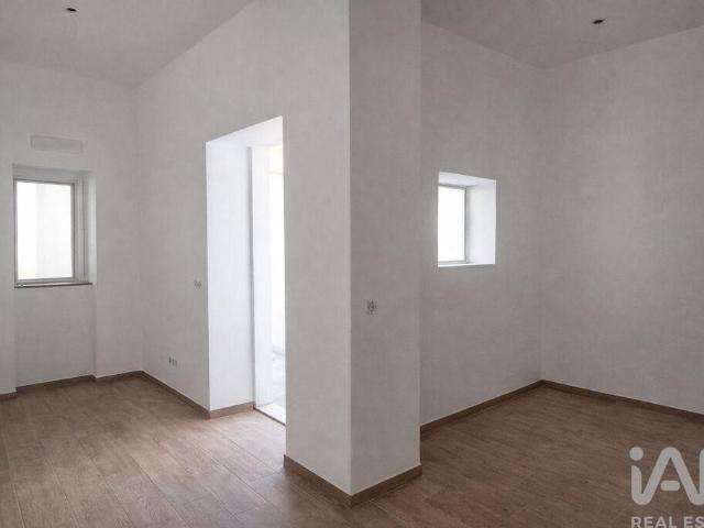 Moradia em banda T1 em Santa Luzia de 42 m²