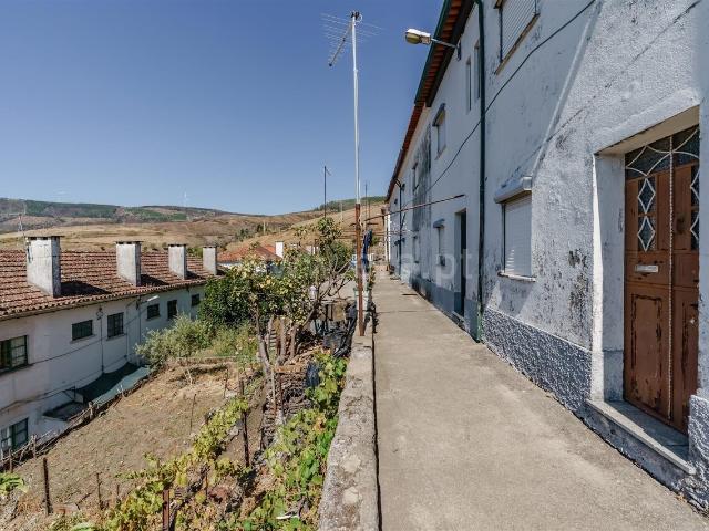 Moradia em Banda T2 / Covilhã, Barroca Grande