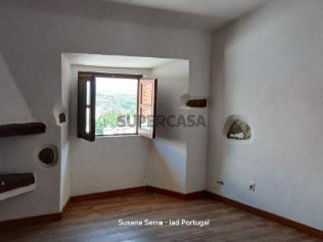 Moradia em banda T2 em Santa Maria da Devesa de 60 m²