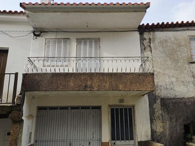 Moradia em banda T2 em Souto de 56 m²