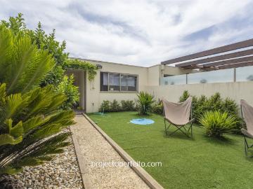 Moradia em Banda T3+2 Venda em Nogueira da Regedoura,Santa M. 203m² Nogueira Da Regedoura