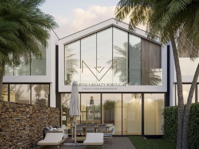 Moradia em Banda T3 de Luxo com Piscina Privada no Triângulo Dourado do Algarve