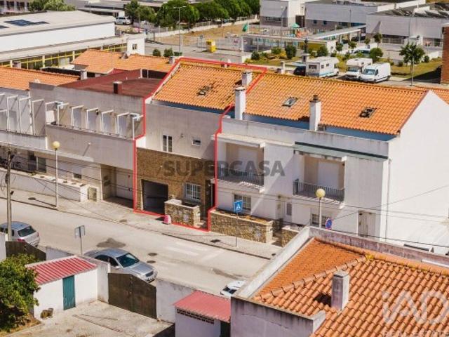 Moradia em banda T3 em Famalicão de 127,1 m²