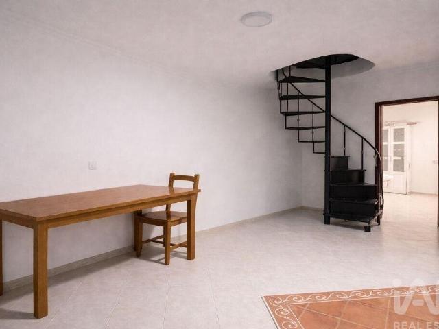 Moradia em banda T3 em Sacavém e Prior Velho de 73,6 m² 73m² Sacavém e Prior Velho
