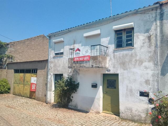 Moradia em Banda T3 / Fundão, Carvalhal
