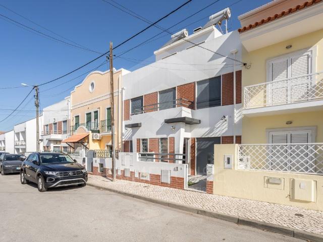 Moradia em banda T3 Quinta do Conde 127m² Quinta Do Conde