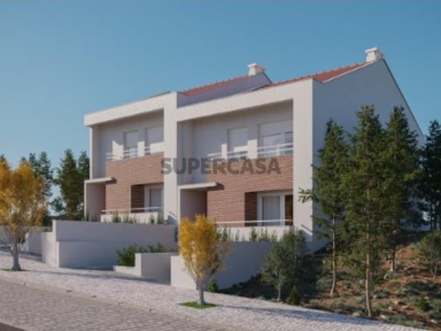 Moradia em Banda T3 Venda em Orgens,Viseu
