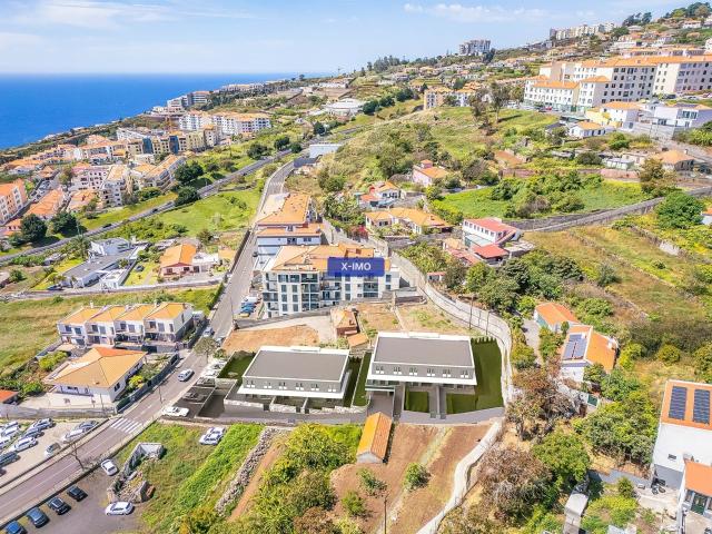 Moradia em Banda T3 Venda em Caniço,Santa Cruz 130m² Caniço