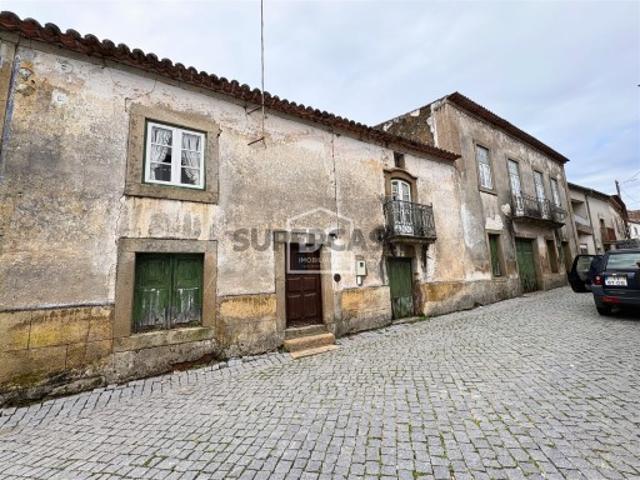Moradia em Banda Venda em Póvoa de Rio de Moinhos e Cafede,Castelo Branco