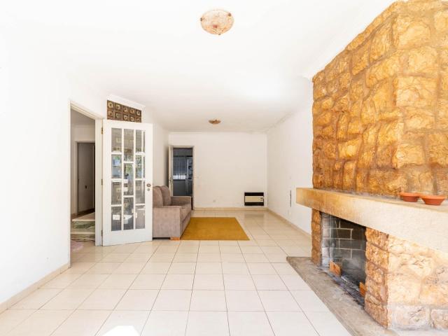 Moradia em Banda, 5 quartos, Montijo, Montijo e Afonsoeiro 180m² Montijo e Afonsoeiro