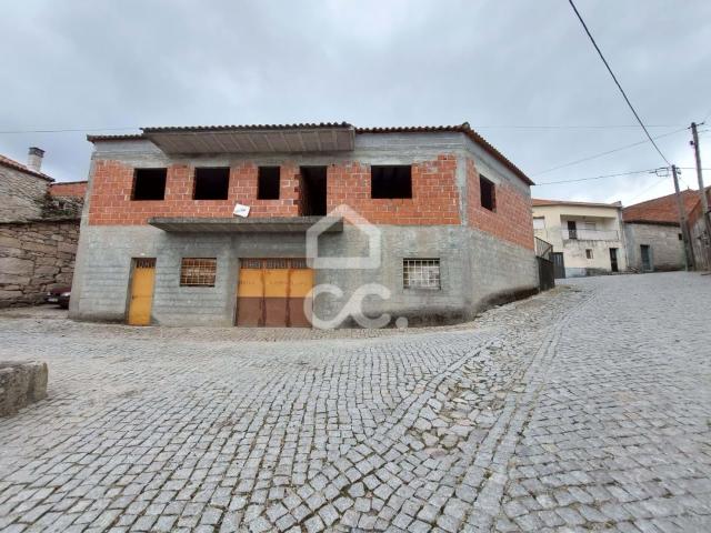Moradia em Bruto T2 em Ardãos e Bobadela – Oportunidade em Zona Tranquila