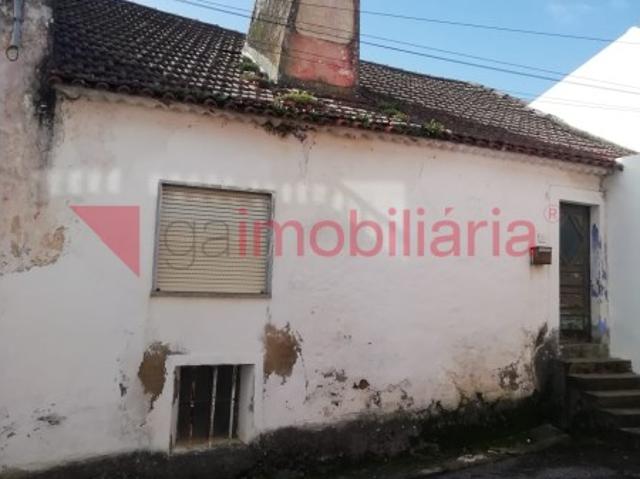 Moradia em Cabanas de Torres