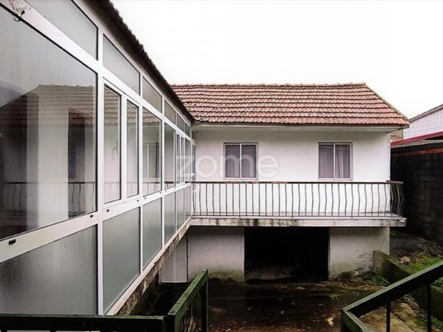 Moradia em Cambeses do Rio, Montalegre