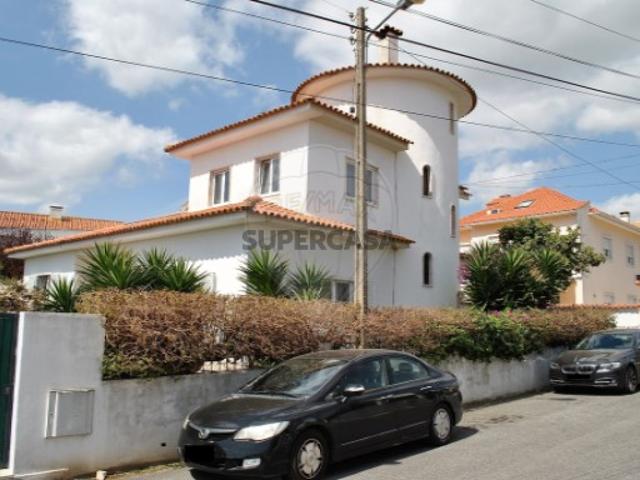 Moradia T4 em Cascais e Estoril
