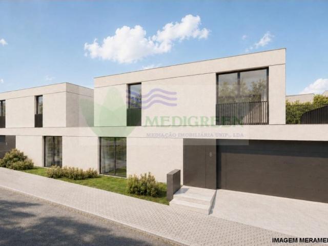 MORADIA EM CONSTRUÇÃO