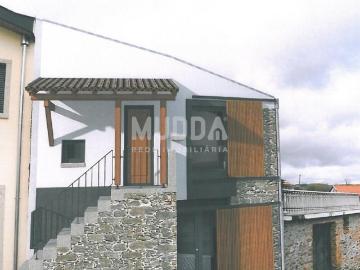 Moradia em Construção na Albufeira do Azibo!