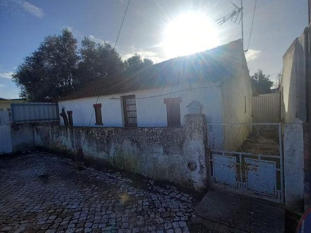 Moradia em gaveto T3 em Alcochete de 66 m²