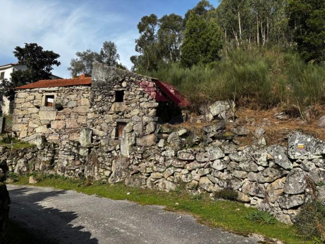 Moradia em Granito para restauro