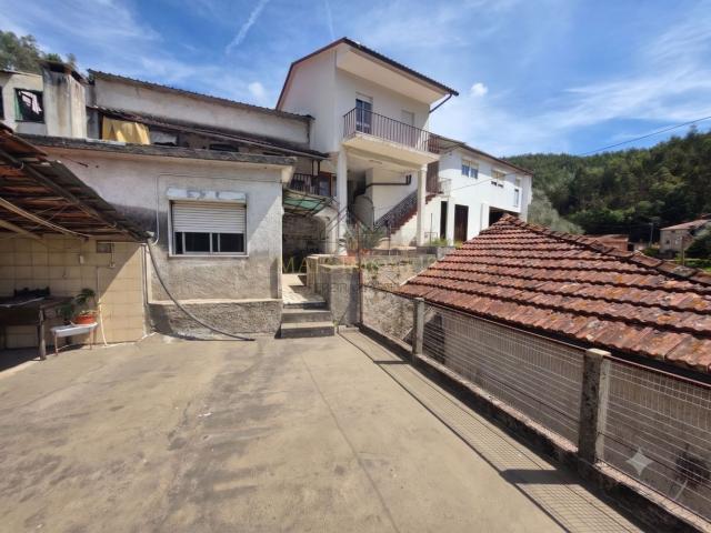MORADIA EM LORVÃO, PENACOVA
