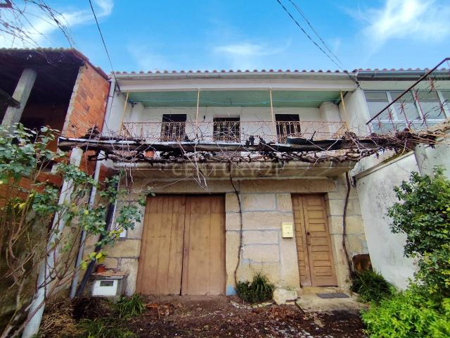 Moradia em pedra com vistas desafogadas a 14 km de Chaves