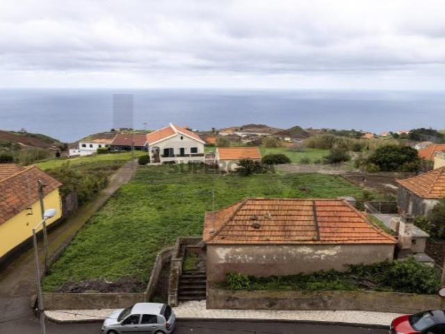 Moradia em pedra para recuperar | Ponta do Pargo