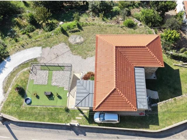 Moradia em pedra restaurada