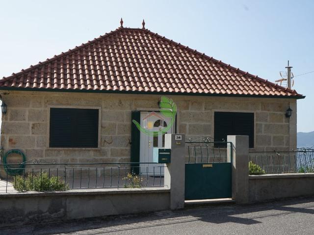 Moradia em pedra Roussas, Melgaço