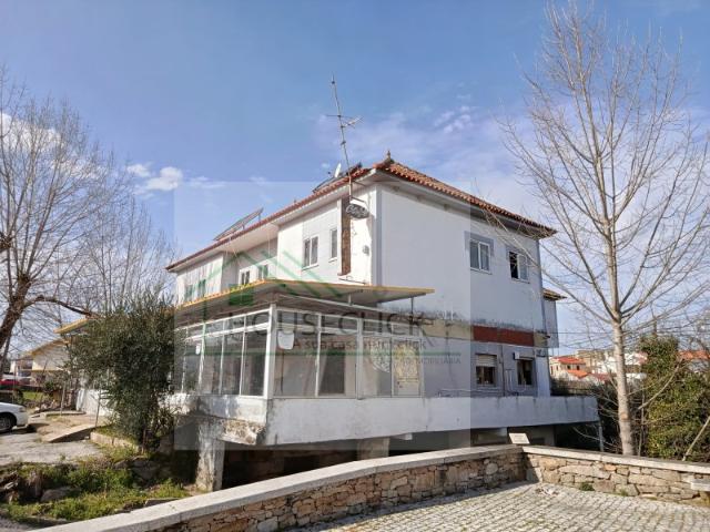 Moradia em Pínzio, Pinhel