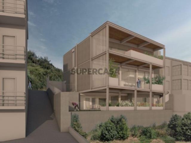 Moradia em projeto com vistas deslumbrantes sobre Coimbra