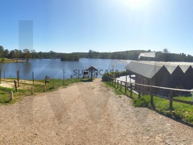 Moradia em ruína com vista soberba para as Lagoas da Mina de São Domingos, Corte do Pinto, Mértola