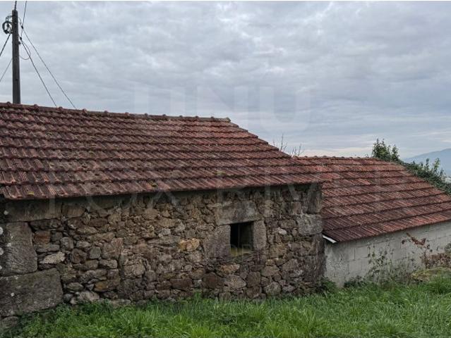 Moradia em ruína em S. Julião, Valença