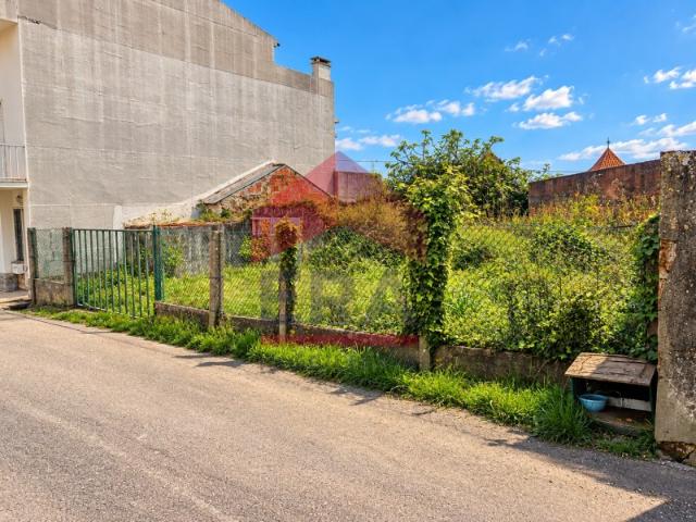 Moradia em ruina para reconstruir