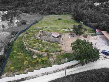 Moradia em ruína para recuperação Apresentamos esta excelent. 0m² Cardosas