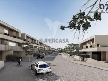 Moradia em Santo Tirso, Couto S.Cristina e S.Miguel e Burgães