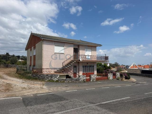 MORADIA EM SERRA DE SANTO ANTÓNIO ALCANENA