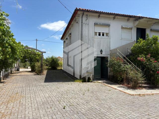 Moradia em Vila do Mato