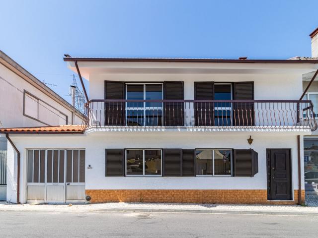 Moradia, Escapães