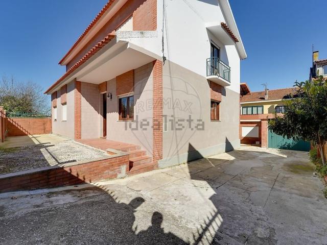 Moradia, Esgueira