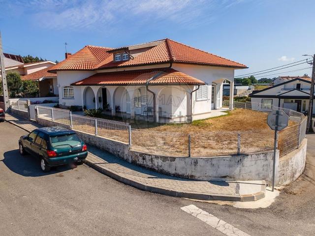 Moradia, Esgueira